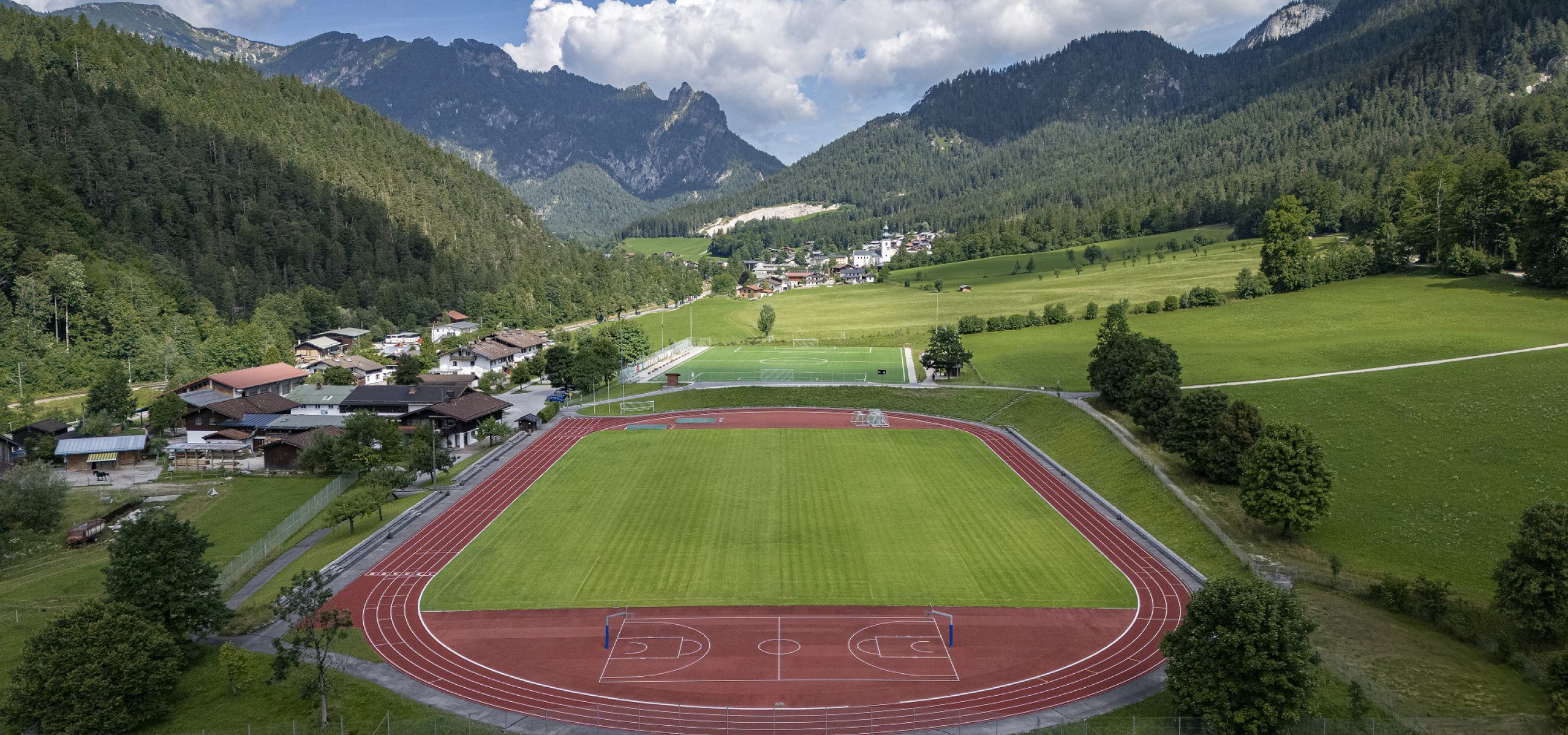 Luftaufnahme auf Sportanlage Bischofswiesen